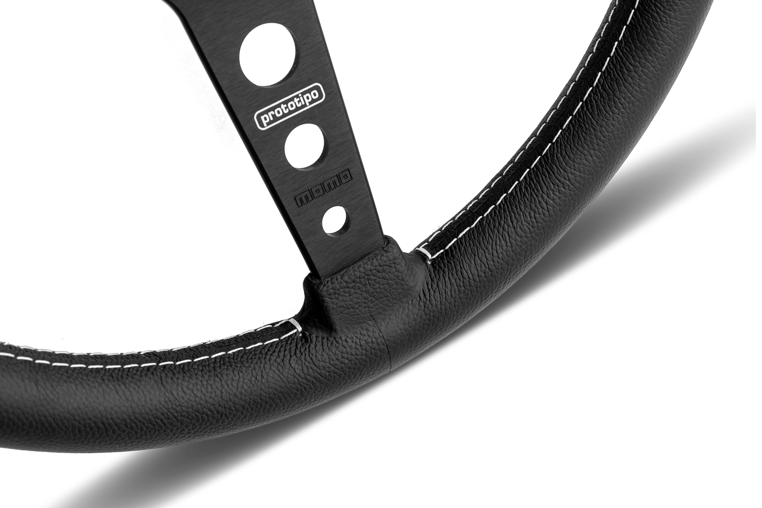 MOMO Tuning Lenkrad Prototipo (Leder)